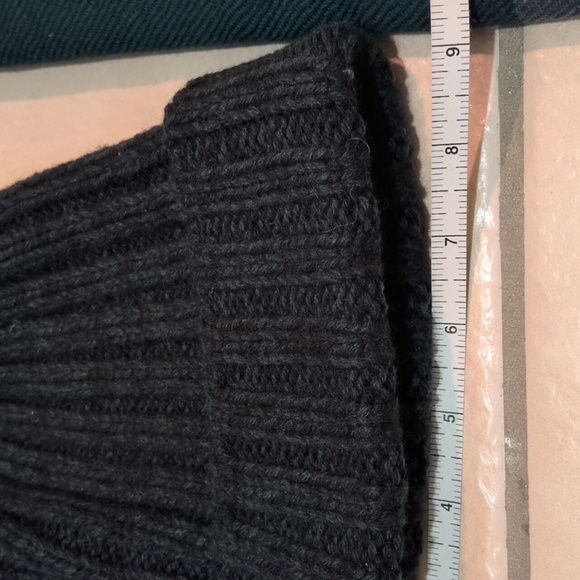 Frank & Oak Beanie and Scarf set - Picture 2 of 6